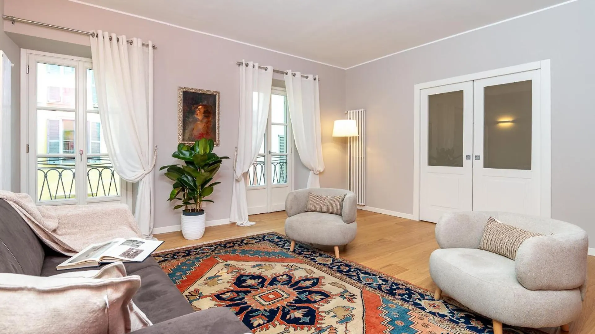 Apartmán Luxurious & Spacious Flats In Duomo Milán