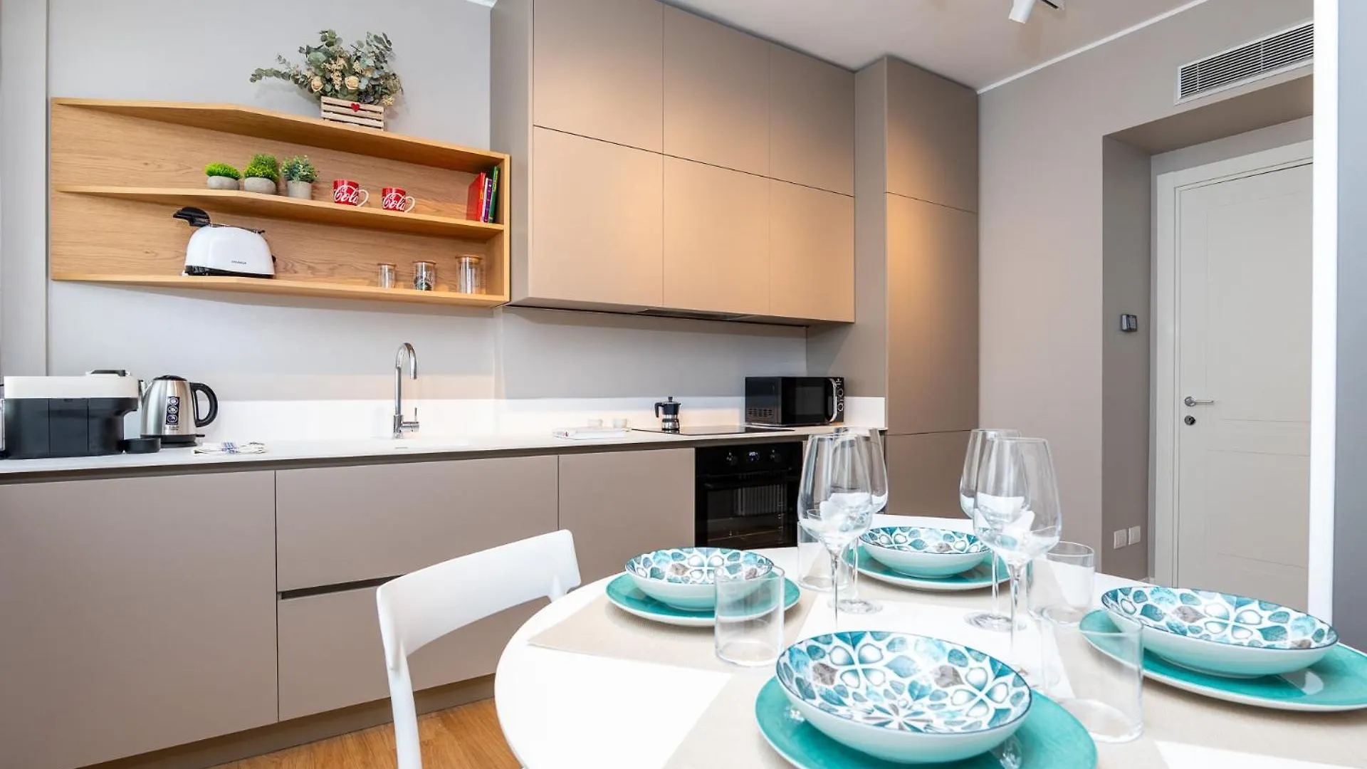 Luxurious & Spacious Flats In Duomo Milán 0*,